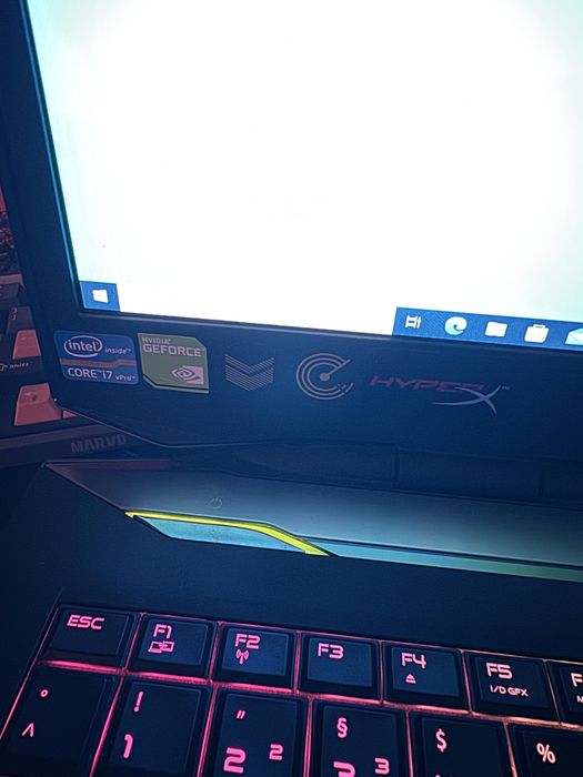 Leptop ALIENWARE+cooler promate