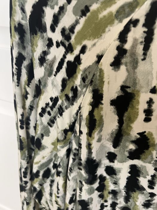 Продам женскую блузку