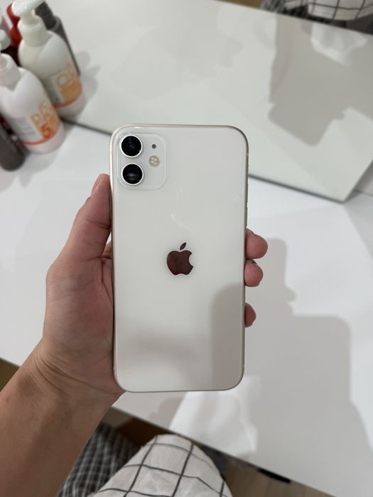 IPhone 11, 64Гб идекльное состояние