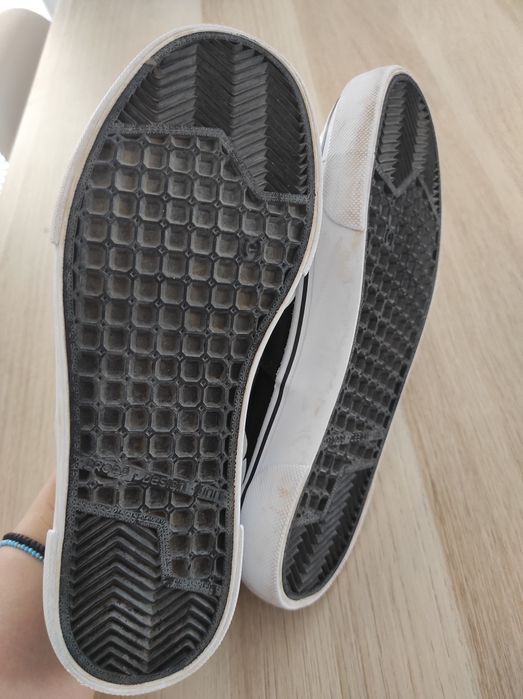 Cropp унисекс кецове Mickey Mouse н. 37