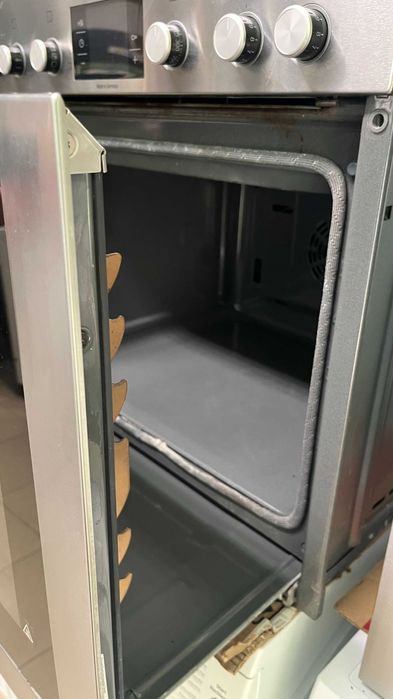 Фурна с плот за вграждане Bosch Серия 6 тип чекмедже