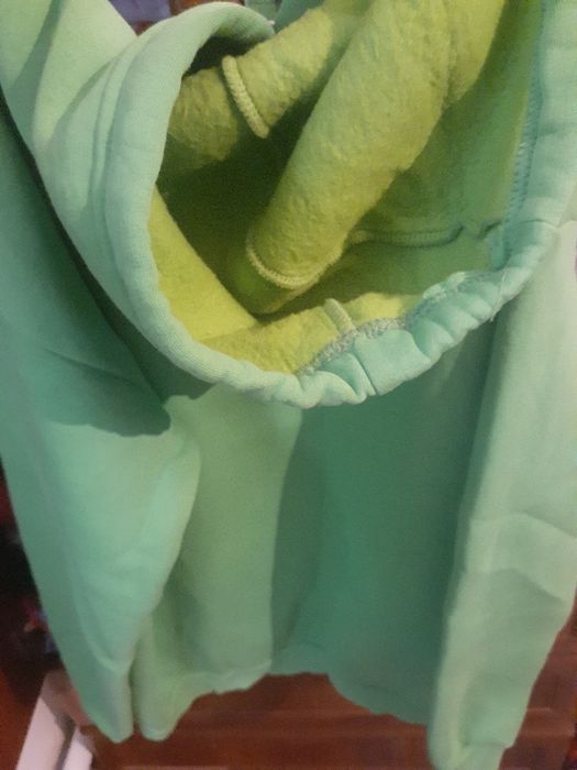 Продам  рубашку  толстовку теплую