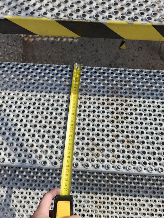 Scara metalica zincata industriala mezanin