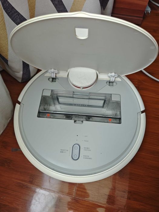 Робот пылесос Xiaomi Mi Vacuum Cleaner