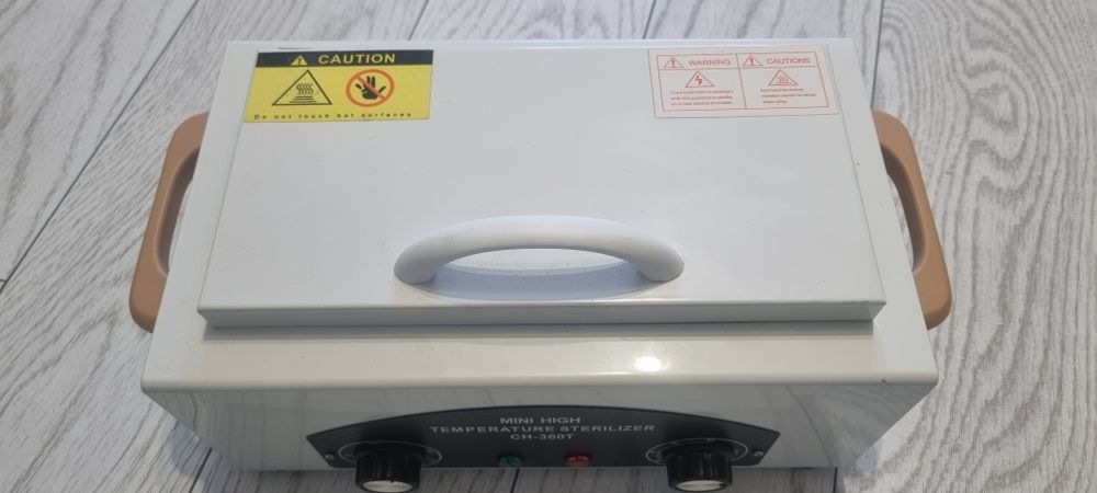 Sterilizator profesional instrumente cu aer cald