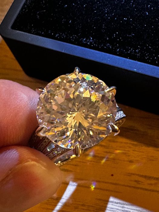 925 Сребърен пръстен за годишнина с голям камък