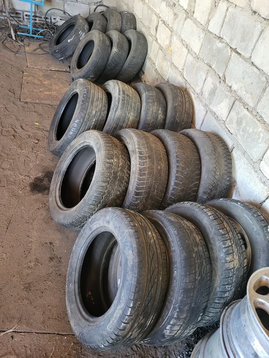 Продам  резину  16