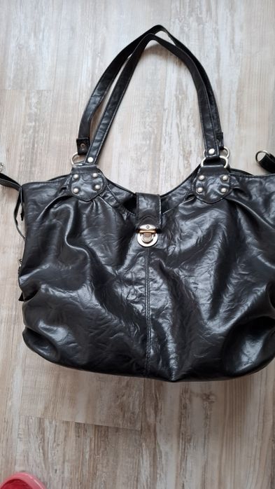 Мини черна чантичка ZARA