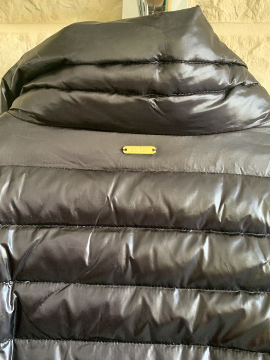 Чисто ново пухено яке Guess S