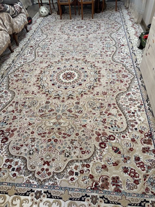 Срочно! Ковер б/у 2,5м*6м