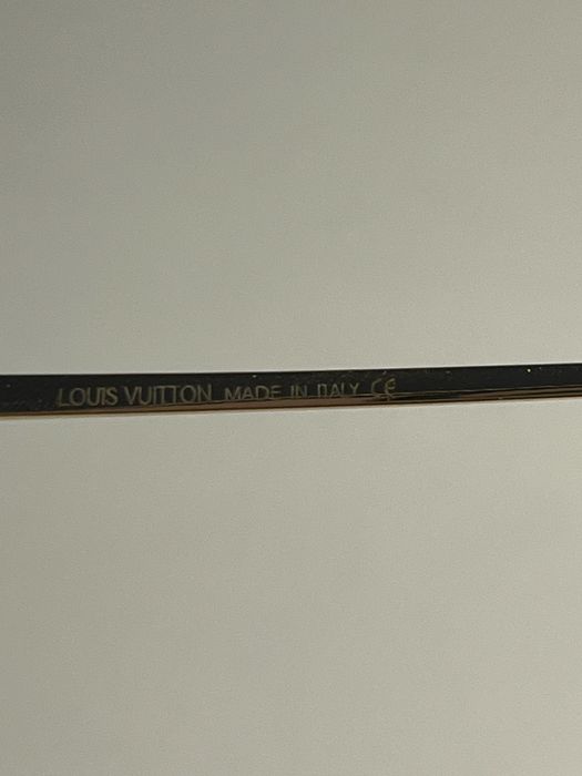 Vând ochelari de soare Louis Vuitton