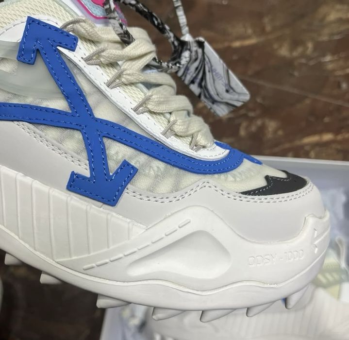 Adidasi off white odsy1000