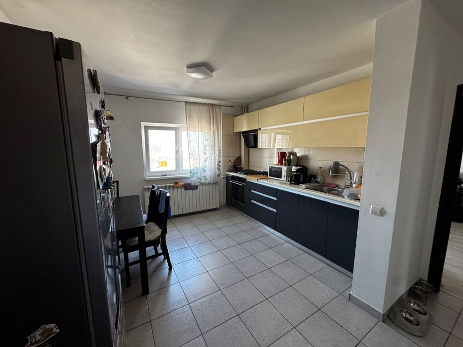 Schimb apartament 3 camere București Vitan cu casă în Făgăraș