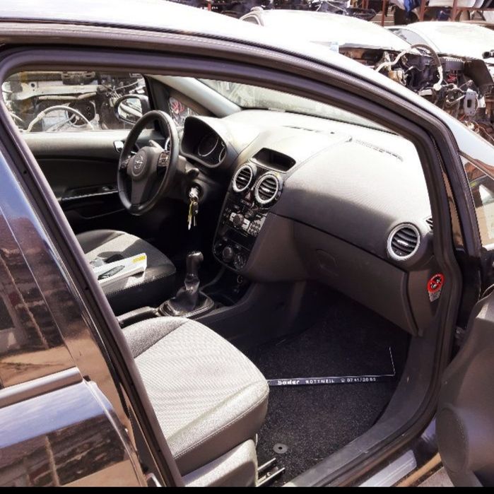 Plansa bord Opel Corsa D an 2006->