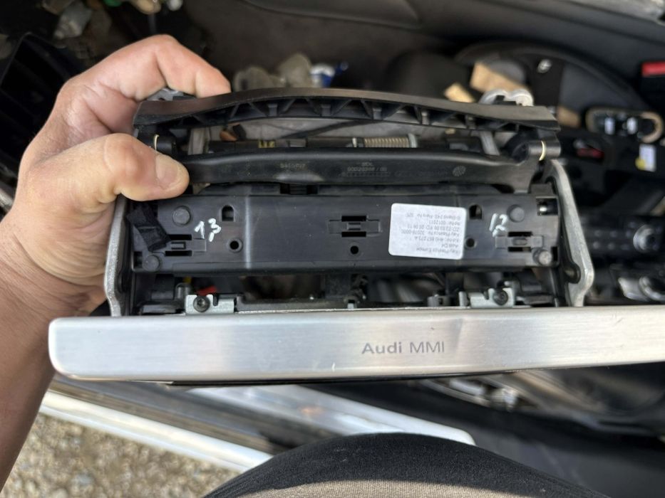 Навигация Audi A8 D4