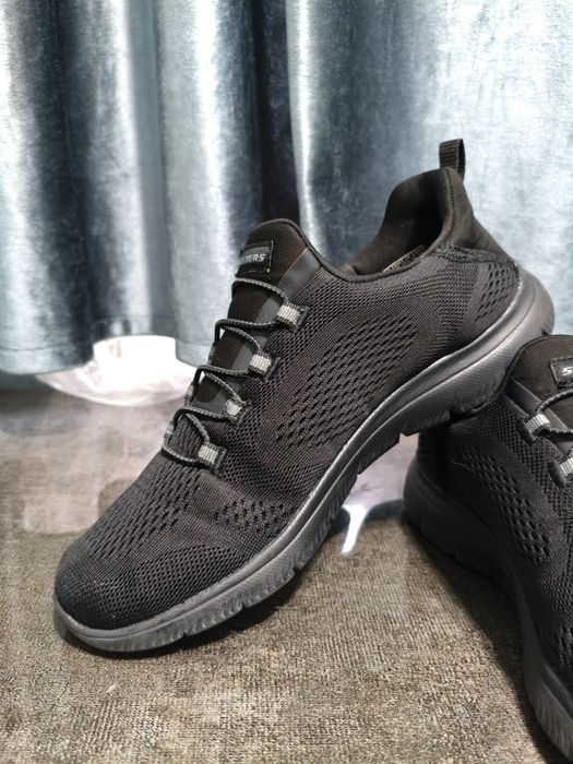 Оригинальные кроссовки Skechers
