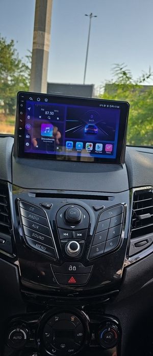 Ford Fiesta мултимедия Android GPS навигация Carplay Android auto