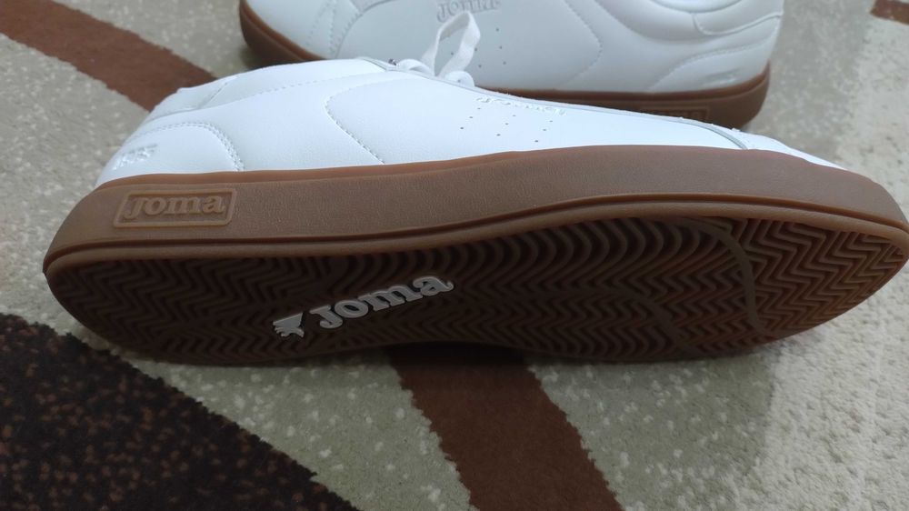 Pantofi sport JOMA Clasic albi Marime 43 si 45 Noi