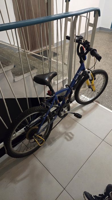 Vând bicicleta btwin