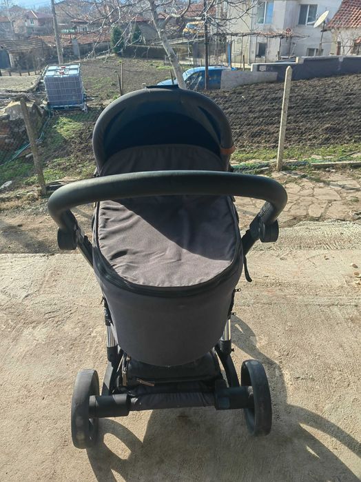 Продавам количка чиполино