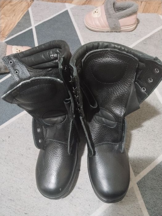 Продам зимний берцы