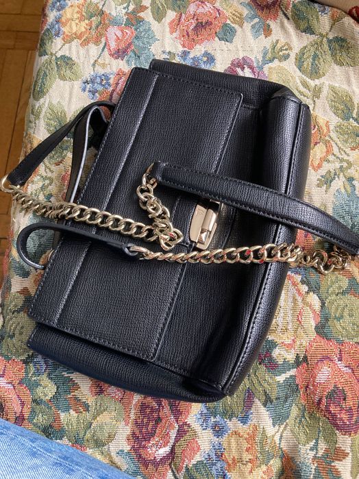 Trussardi чанта отлично състояние