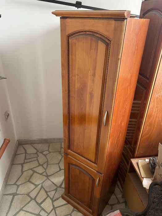 класически мебели – шкафове и скрин , много запазени нямат драскотина