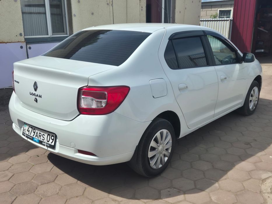 Renault Logan 2017 года