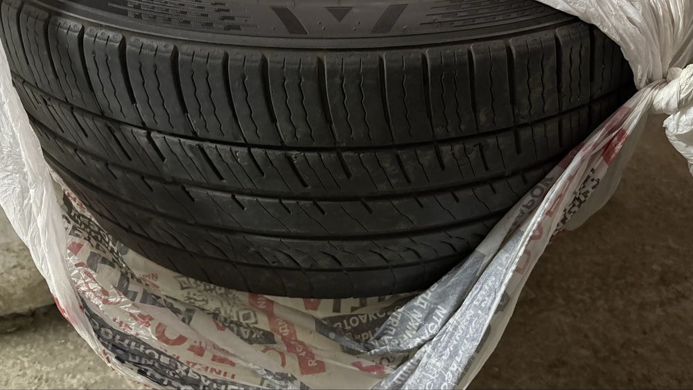 Продам шины 2 шт