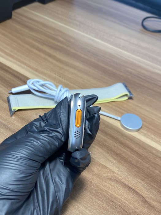 Apple Watch Seria Ultra / 49 mm / Graphite