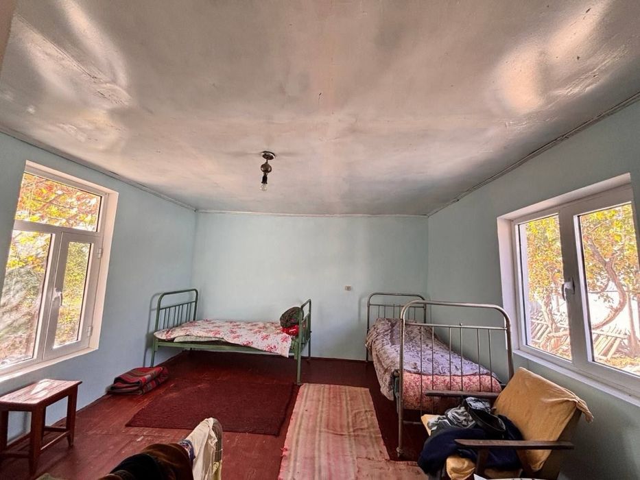 8 sutixli dacha sotiladi