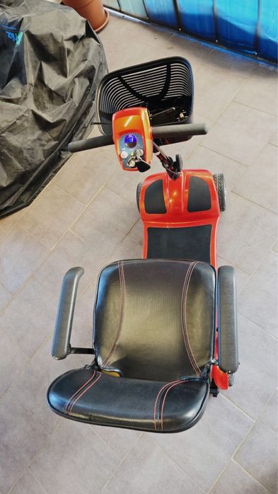 Scuter varstnici, persoane cu dizabilitati