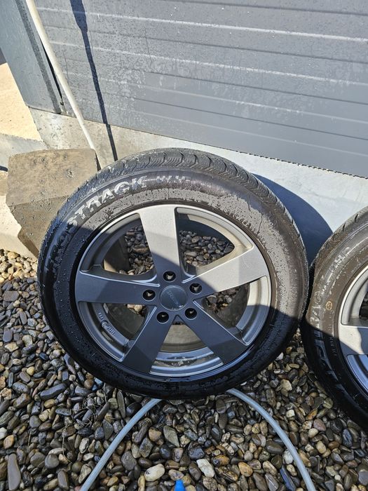 Jante Aliaj R17 5x120  cauciucuri 225 55 R17 ET42