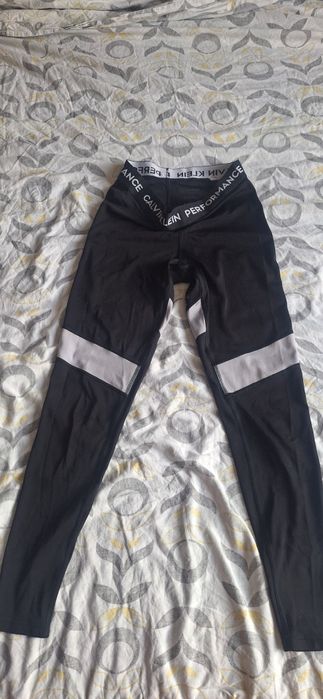Клин на Calvin Klein