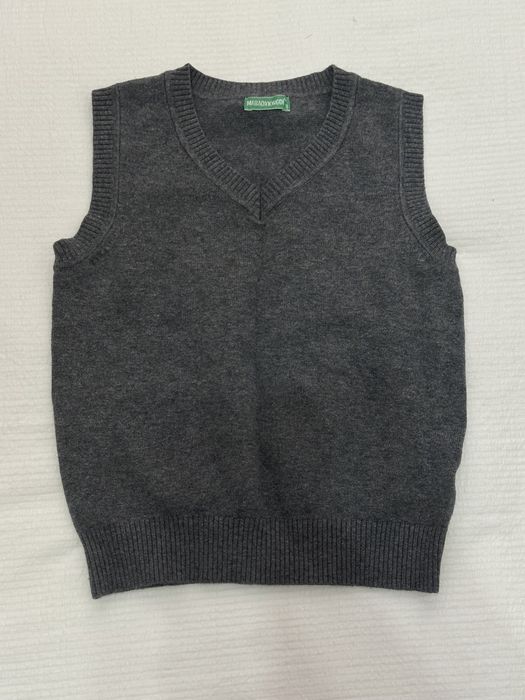 Школьная форма на девочку на возраст 6-7 лет (рост 122-128).