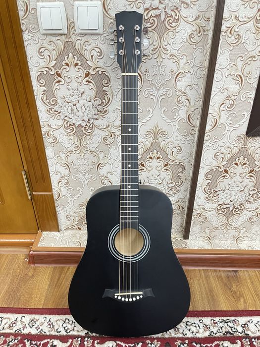 Акустическая гитара