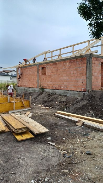 Firma Executăm case și lucrări rezidențiale