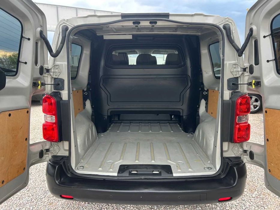 Citroen Jumpy 1.6 HDI 6 места 2 броя странични врати