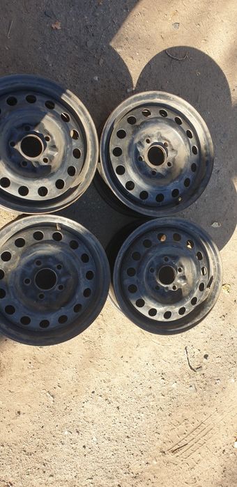 Резина летняя на 15