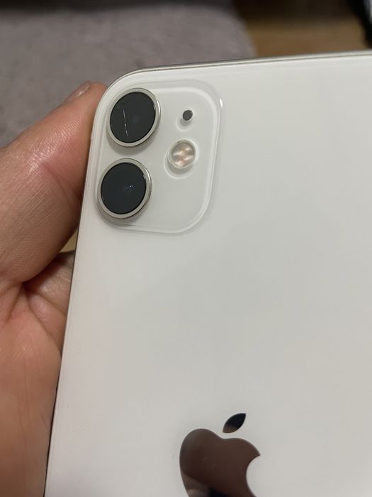 Iphone 11 srochna sotiladi
