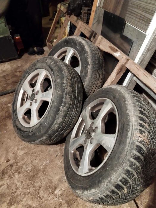 Гуми 15-ки и 18-ки с джанти