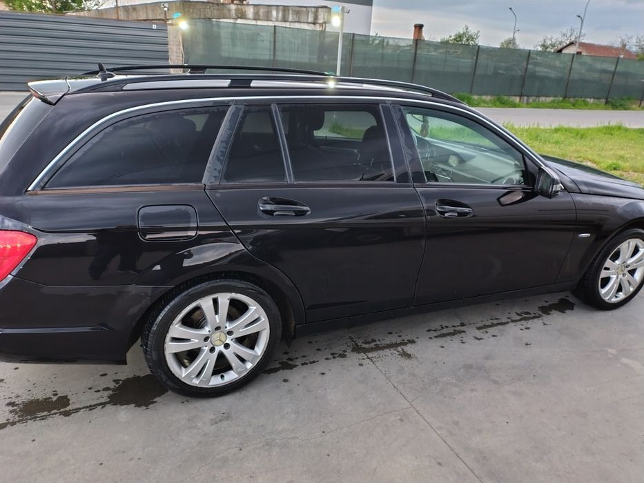Mercedes C220 CDI 2012 • Distribuție + Ambreiaj schimbate • Motor 2.2 Diesel