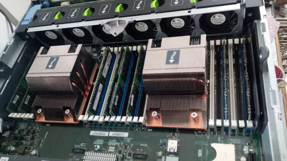 Сървър Cisco UCS C240 M4L 12*LFF 2*E5-2650v4 12c 2.2-2.9GHz 64GB MRAID