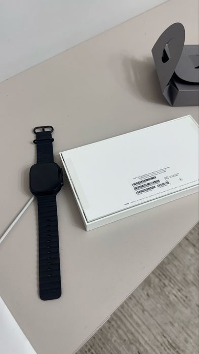 Apple Watch ultra 2 49mm Black 100%