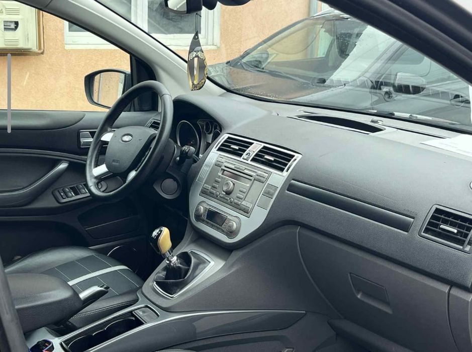 Ford Kuga, an 2011