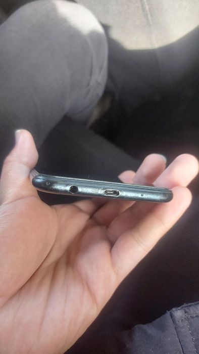 Samsung A 10 surishni sotilodi