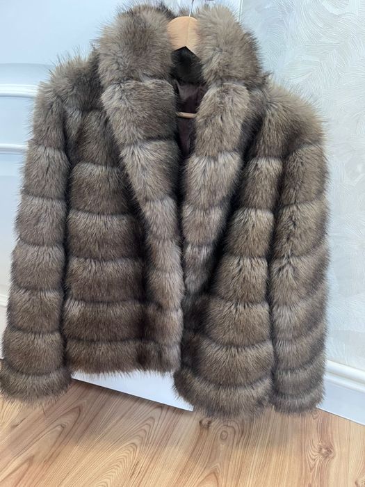 Продам шубу срочно новую