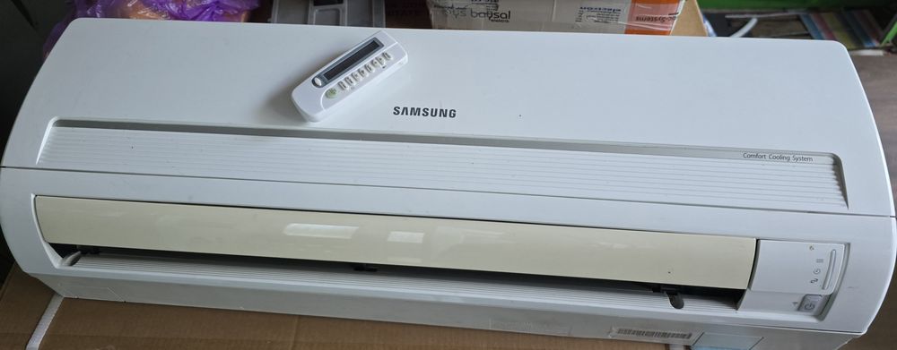 Aer conditionat Samsung,  on /off,12000btu cu montaj inclus