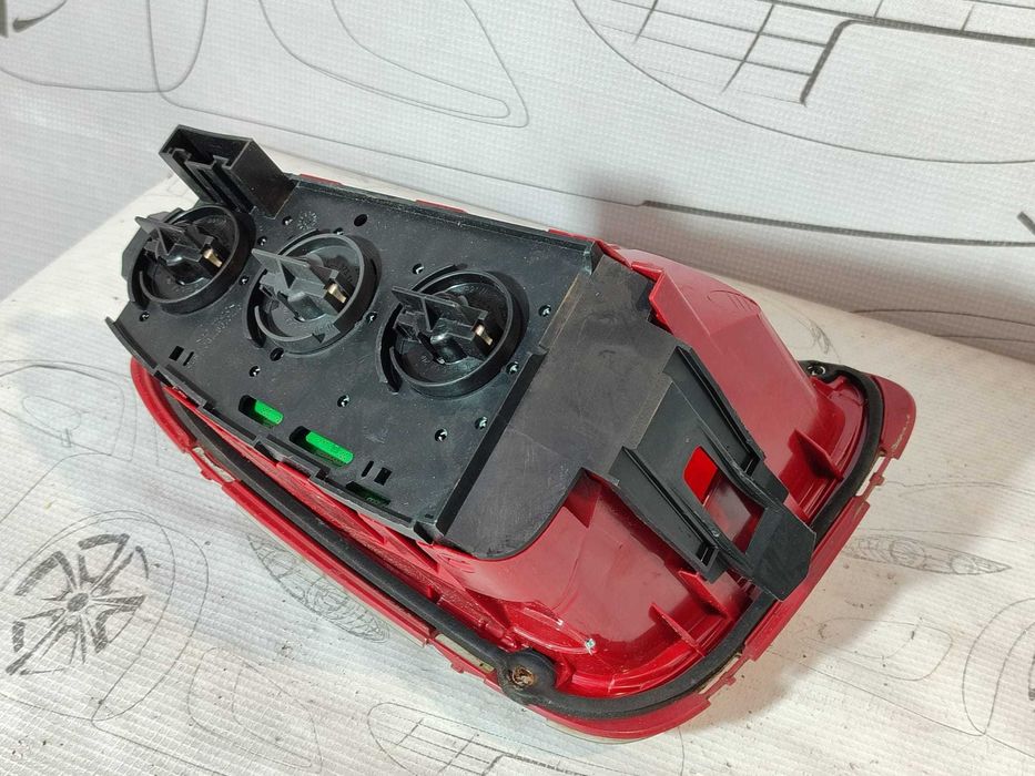 Stop aripă spate dreaptă Hatchback Mini One R56 2011 2.0 Diesel 105kW Cod OEM: 63217255912 (5G3)
