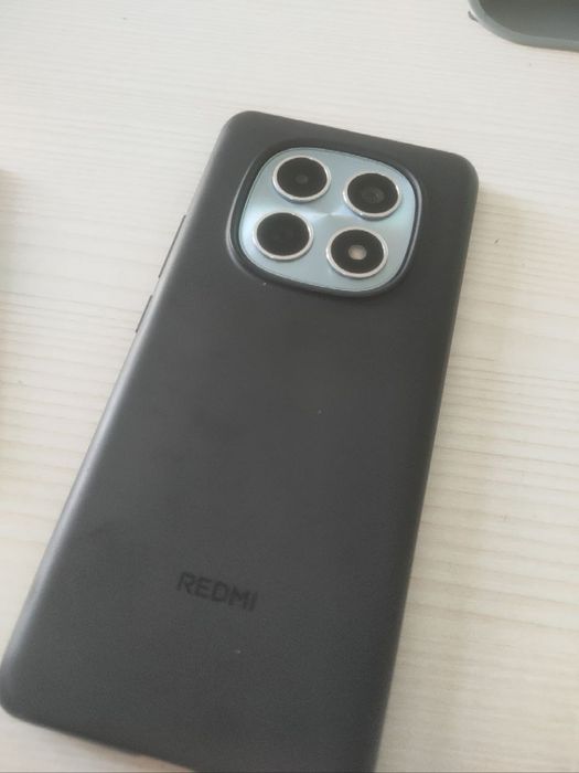 продам Redmi note 15 4/128 на гарантии
